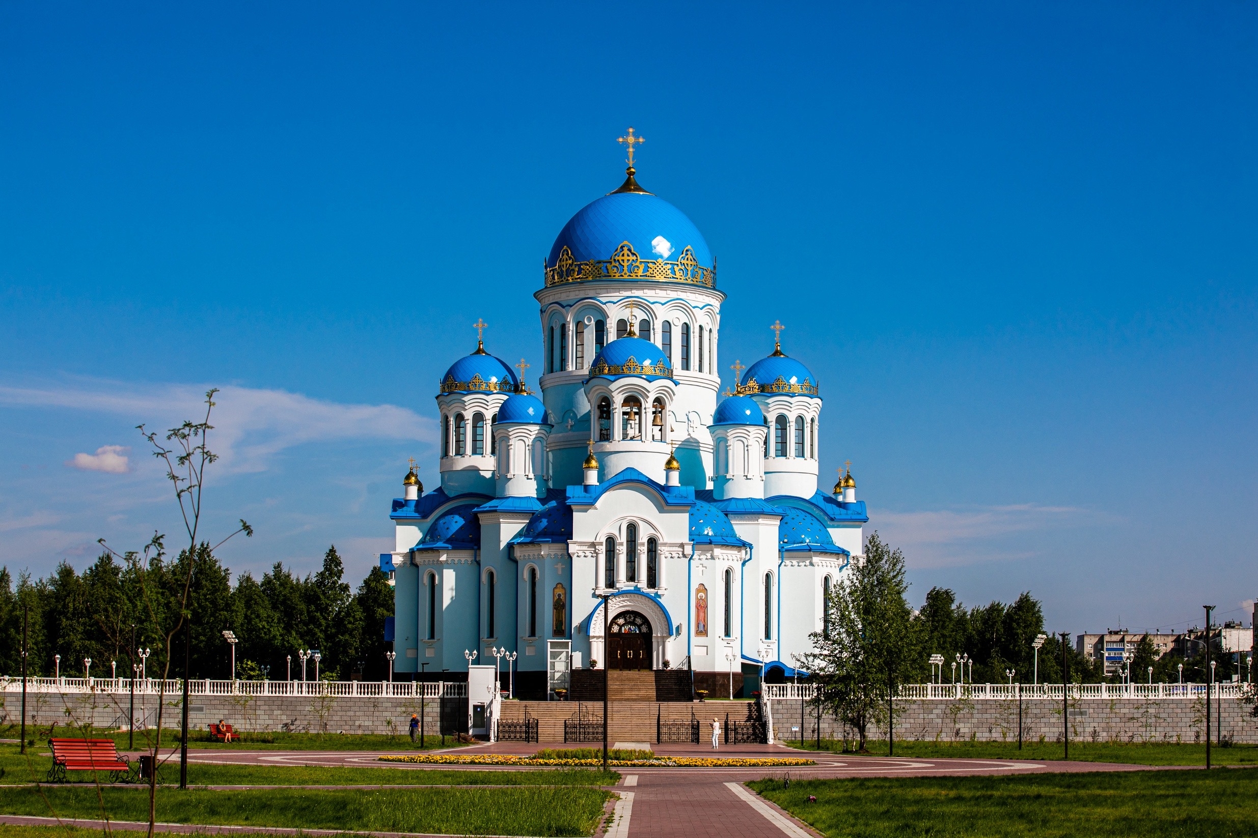 Поздравление с праздником Святой Троицы